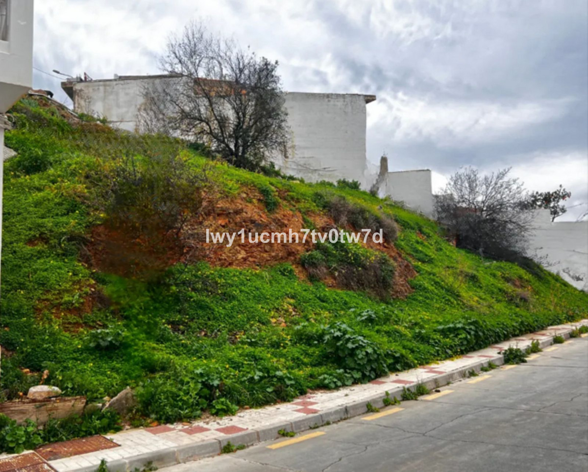 Se vende Terreno Urbano  en Costa Del Sol, Málaga, España