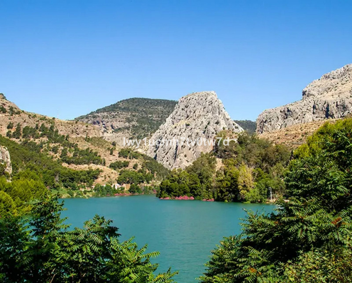 Se vende Terreno Urbano  en Costa Del Sol, Málaga, España