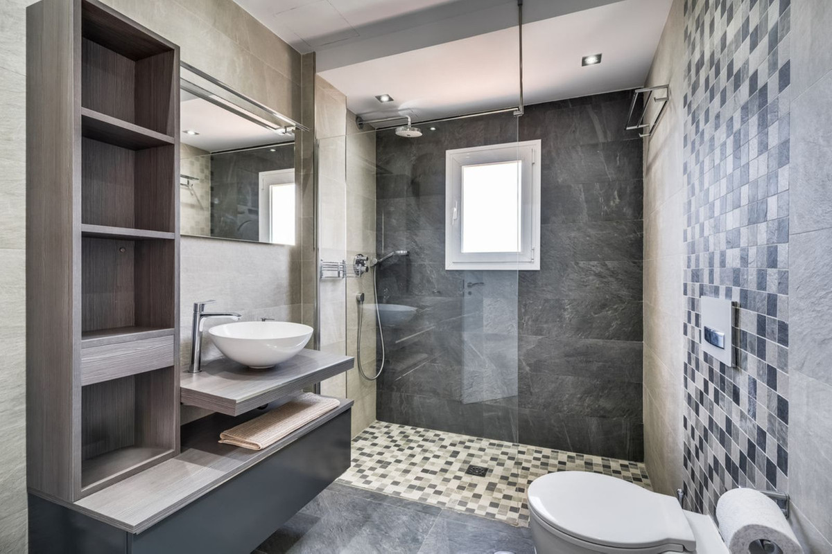 3 Bed Apartment for sale in Puerto Banús Costa Del Sol, Málaga, Spain