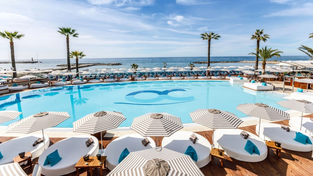 3 Bed Apartment for sale in Puerto Banús Costa Del Sol, Málaga, Spain