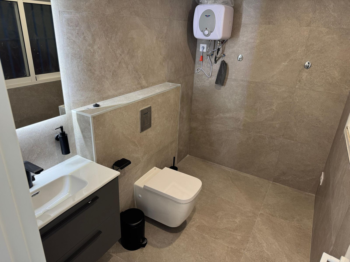 Commercial unit for sale in Marbella Costa Del Sol, Málaga, Spain