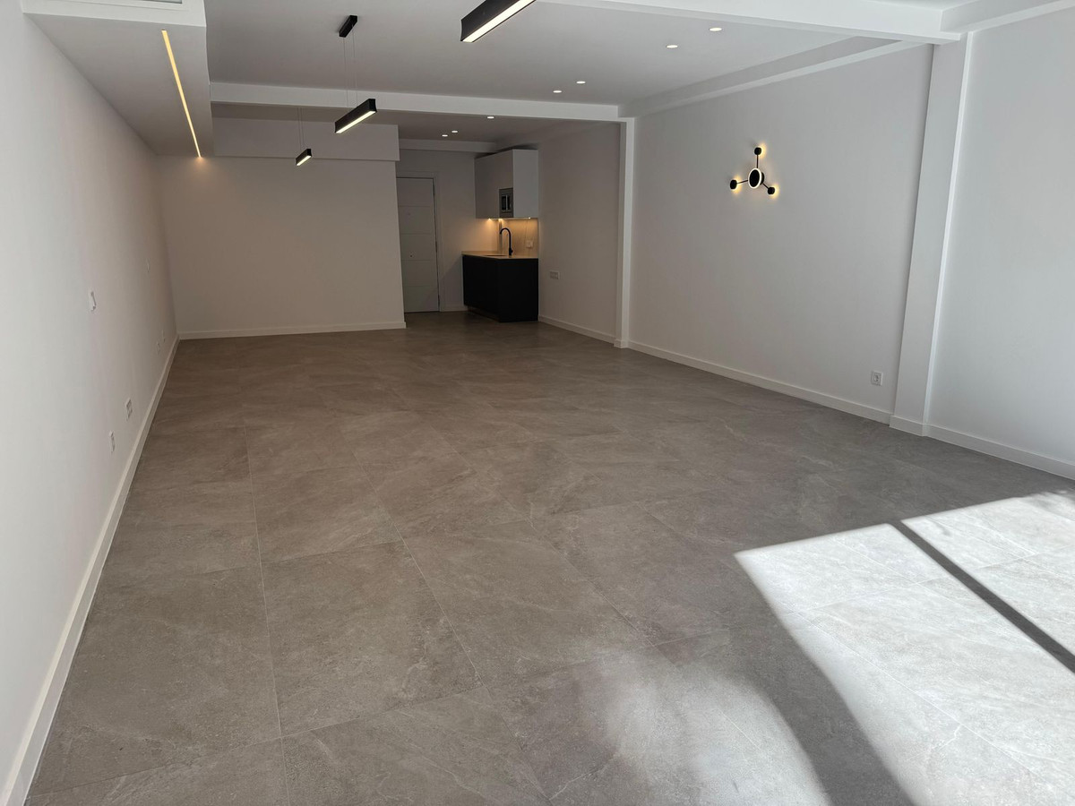 Commercial unit for sale in Marbella Costa Del Sol, Málaga, Spain