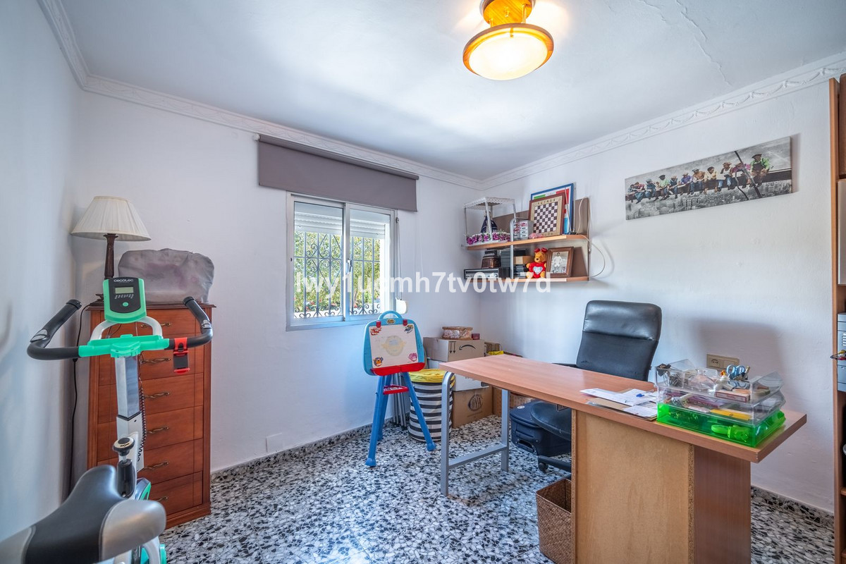 7 Bed Townhouse for sale in Málaga Costa Del Sol, Málaga, Spain