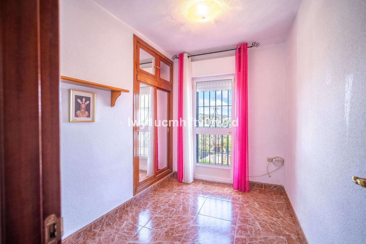 7 Bed Townhouse for sale in Málaga Costa Del Sol, Málaga, Spain