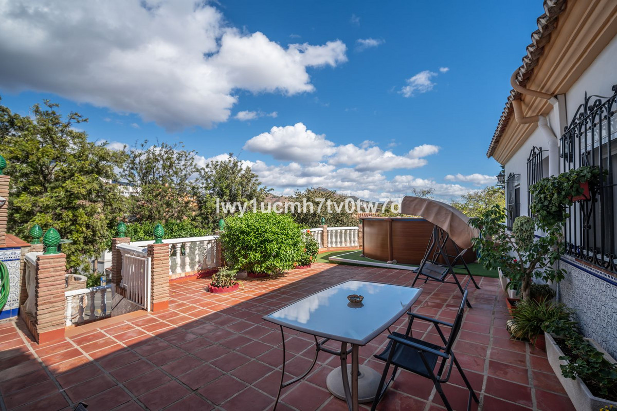 7 Bed Townhouse for sale in Málaga Costa Del Sol, Málaga, Spain