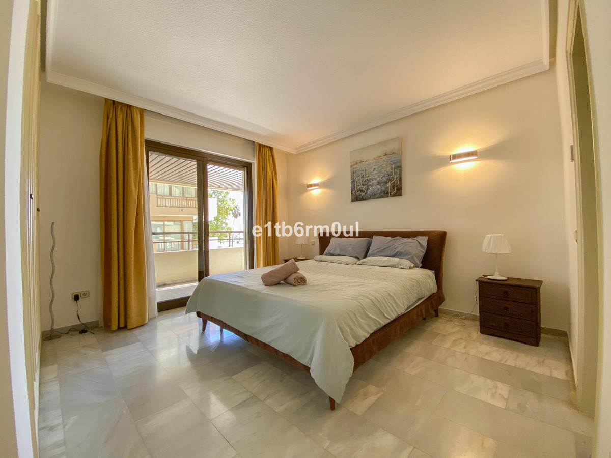 3 Bed Apartment for sale in Marbella Costa Del Sol, Málaga, Spain