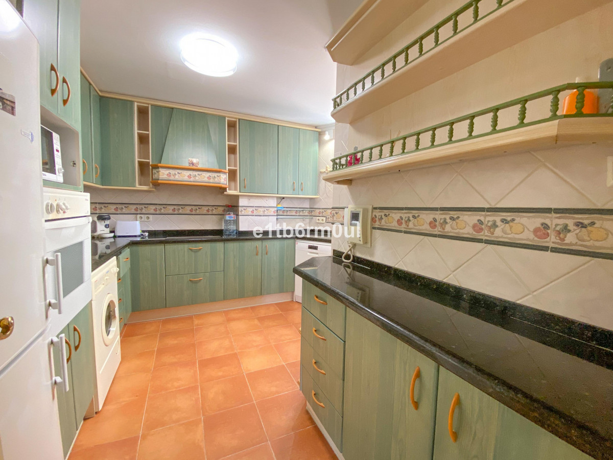 3 Bed Apartment for sale in Marbella Costa Del Sol, Málaga, Spain