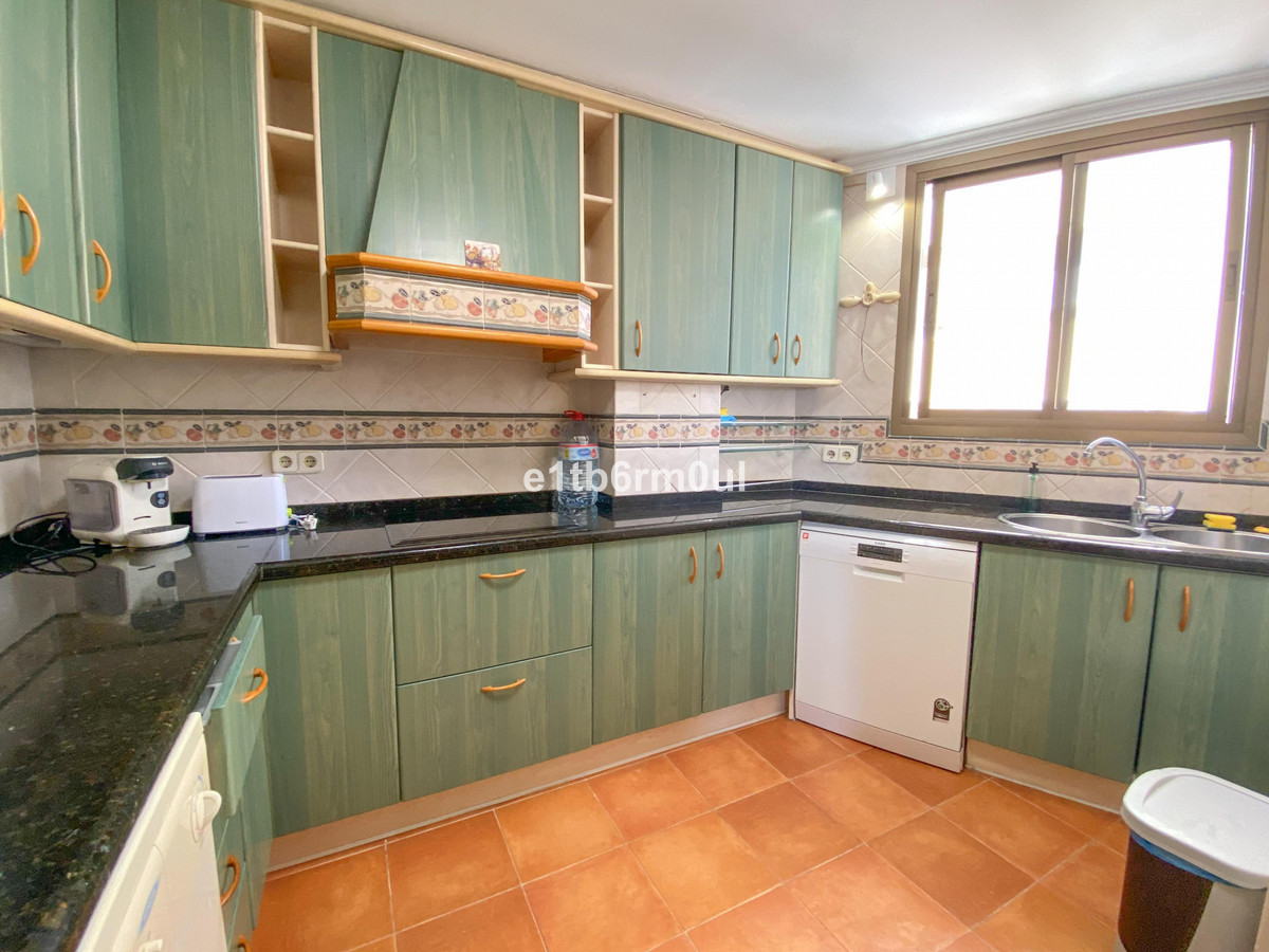 3 Bed Apartment for sale in Marbella Costa Del Sol, Málaga, Spain