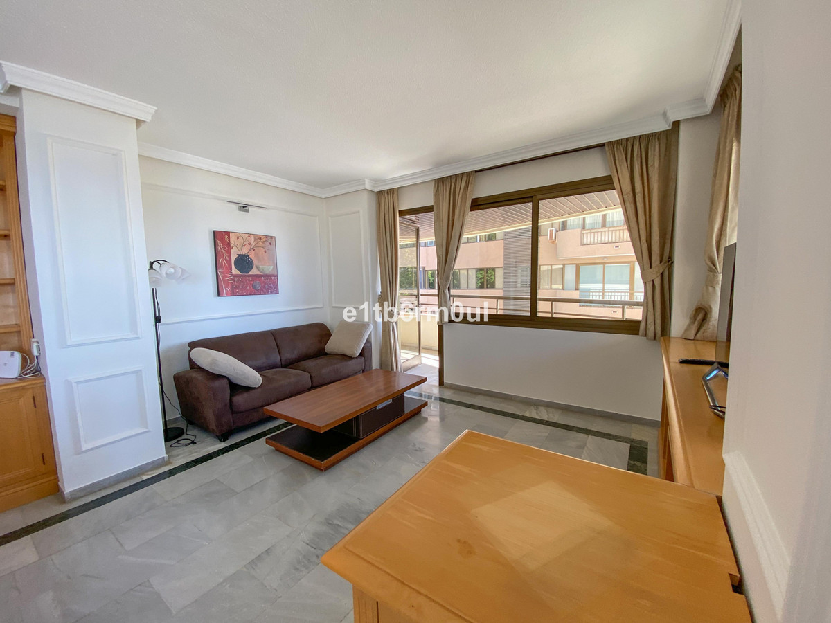 3 Bed Apartment for sale in Marbella Costa Del Sol, Málaga, Spain