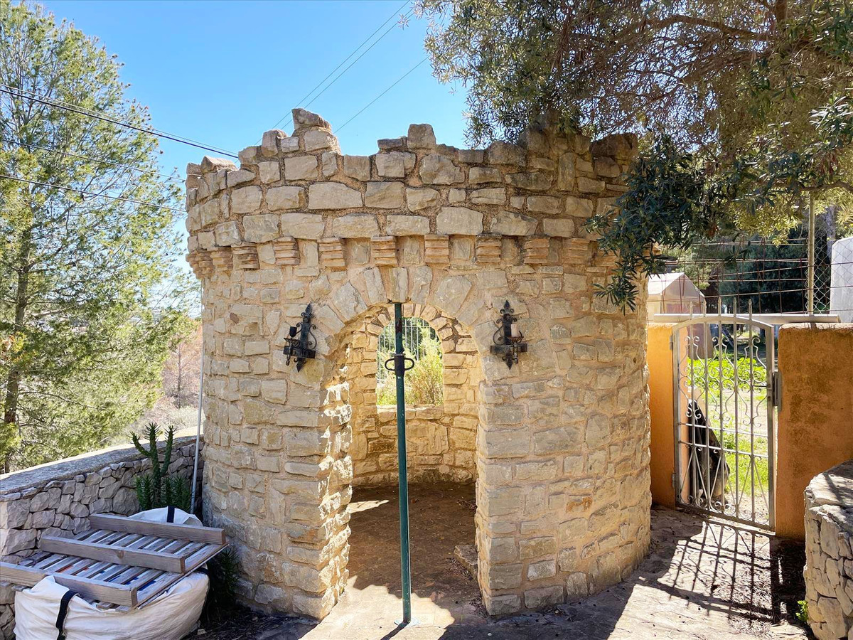 8 Bed Townhouse for sale in Benissa Costa Blanca, Alicante, Spain