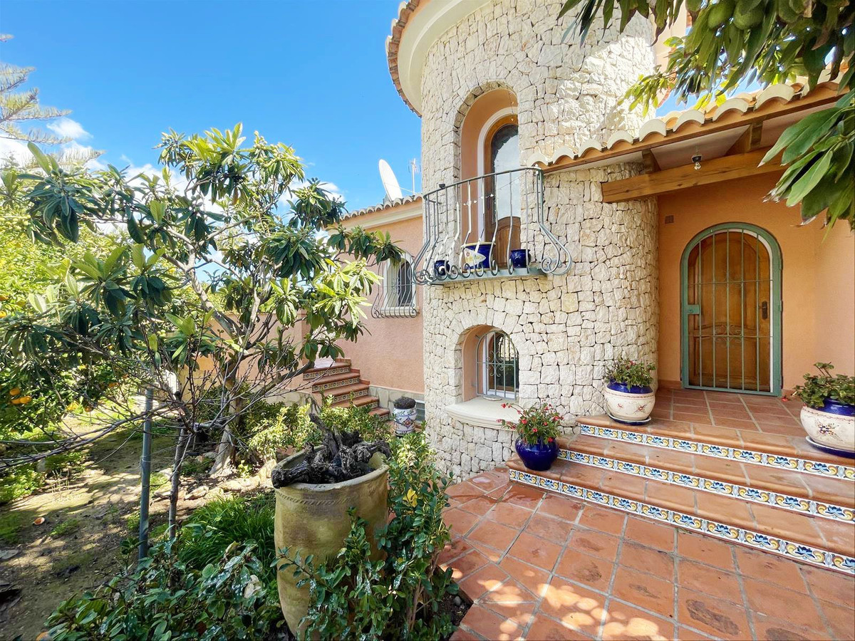 8 Bed Townhouse for sale in Benissa Costa Blanca, Alicante, Spain