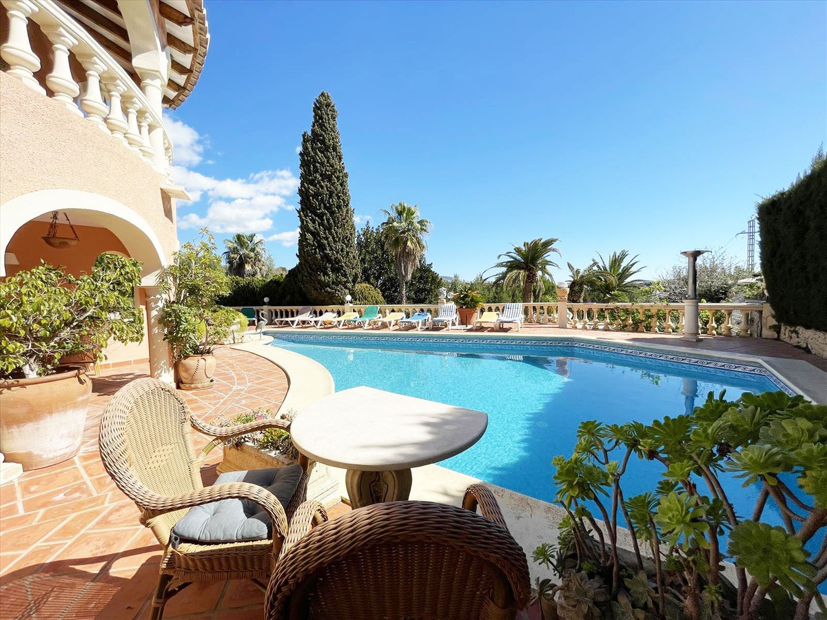 8 Bed Townhouse for sale in Benissa Costa Blanca, Alicante, Spain