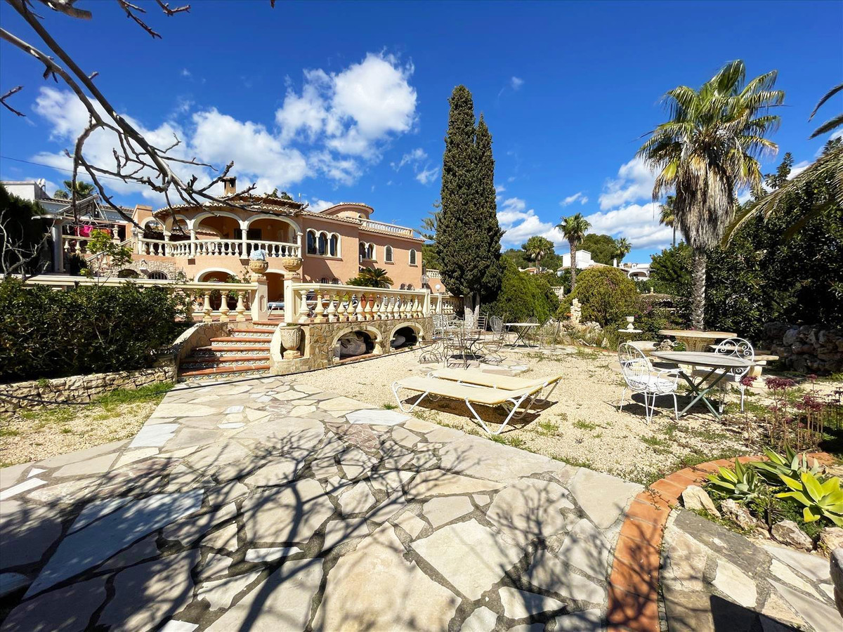 8 Bed Townhouse for sale in Benissa Costa Blanca, Alicante, Spain