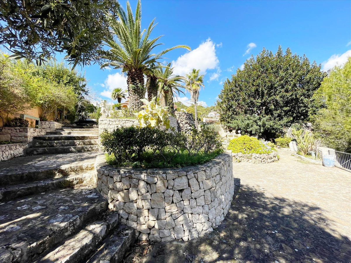 8 Bed Townhouse for sale in Benissa Costa Blanca, Alicante, Spain