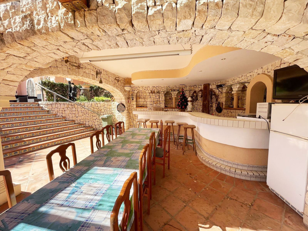 8 Bed Townhouse for sale in Benissa Costa Blanca, Alicante, Spain