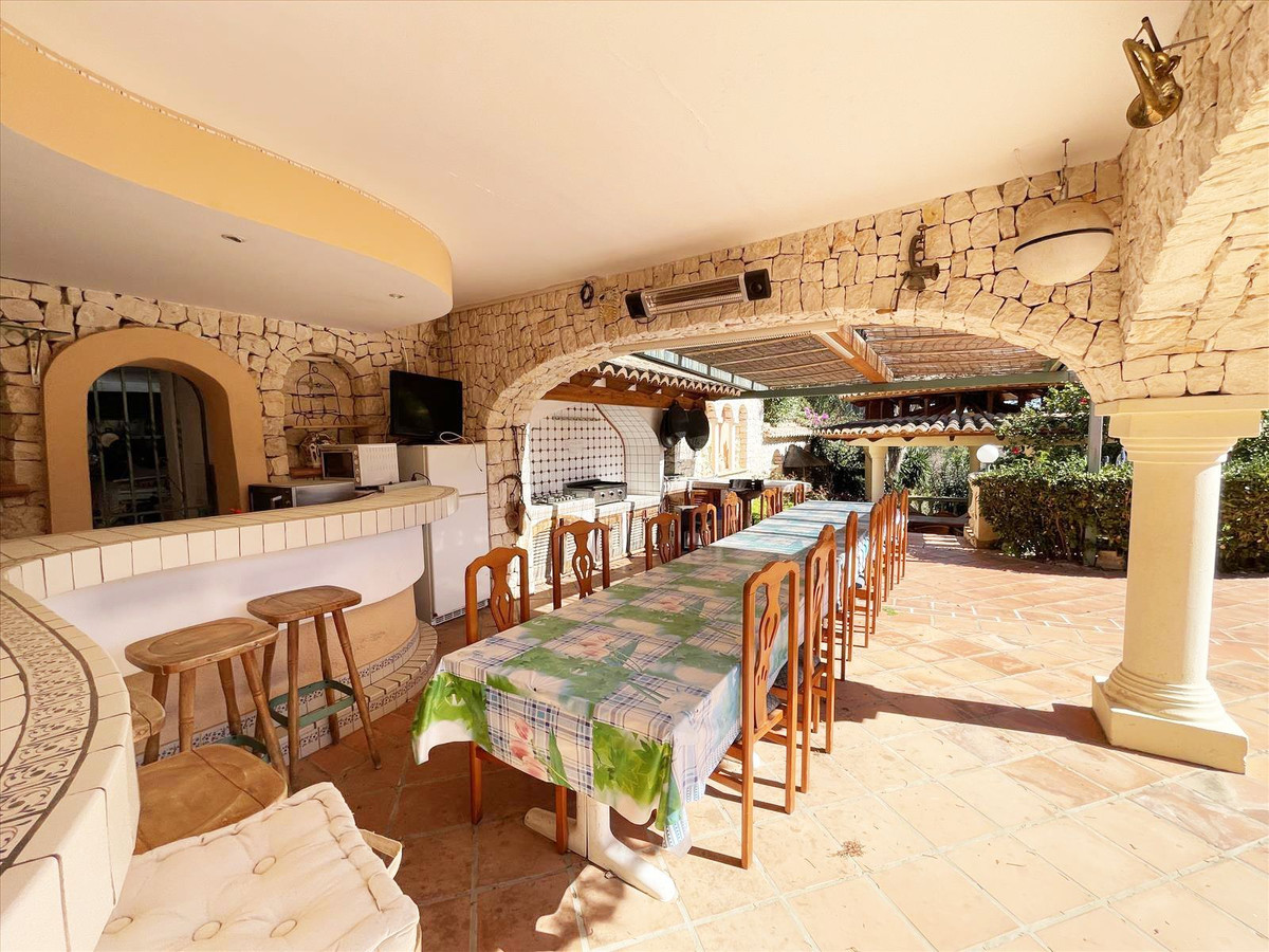 8 Bed Townhouse for sale in Benissa Costa Blanca, Alicante, Spain