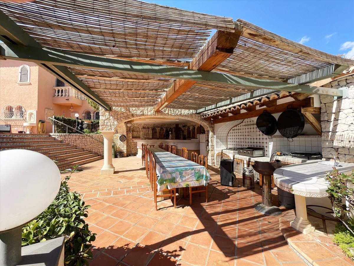 8 Bed Townhouse for sale in Benissa Costa Blanca, Alicante, Spain