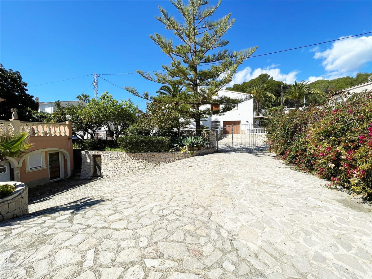 8 Bed Townhouse for sale in Benissa Costa Blanca, Alicante, Spain