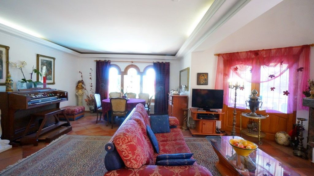 8 Bed Townhouse for sale in Benissa Costa Blanca, Alicante, Spain