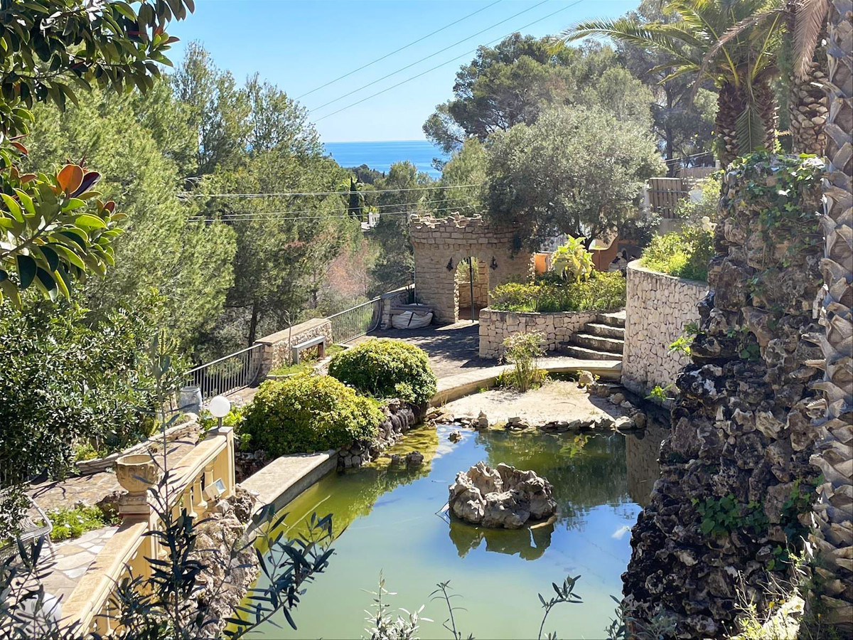 8 Bed Townhouse for sale in Benissa Costa Blanca, Alicante, Spain