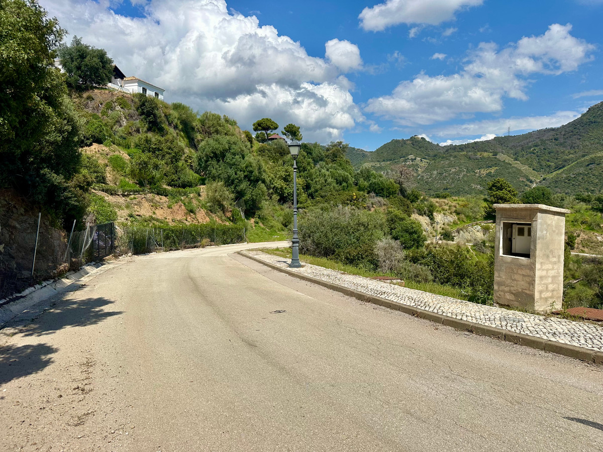 Plots for sale in Benahavís Costa Del Sol, Málaga, Spain