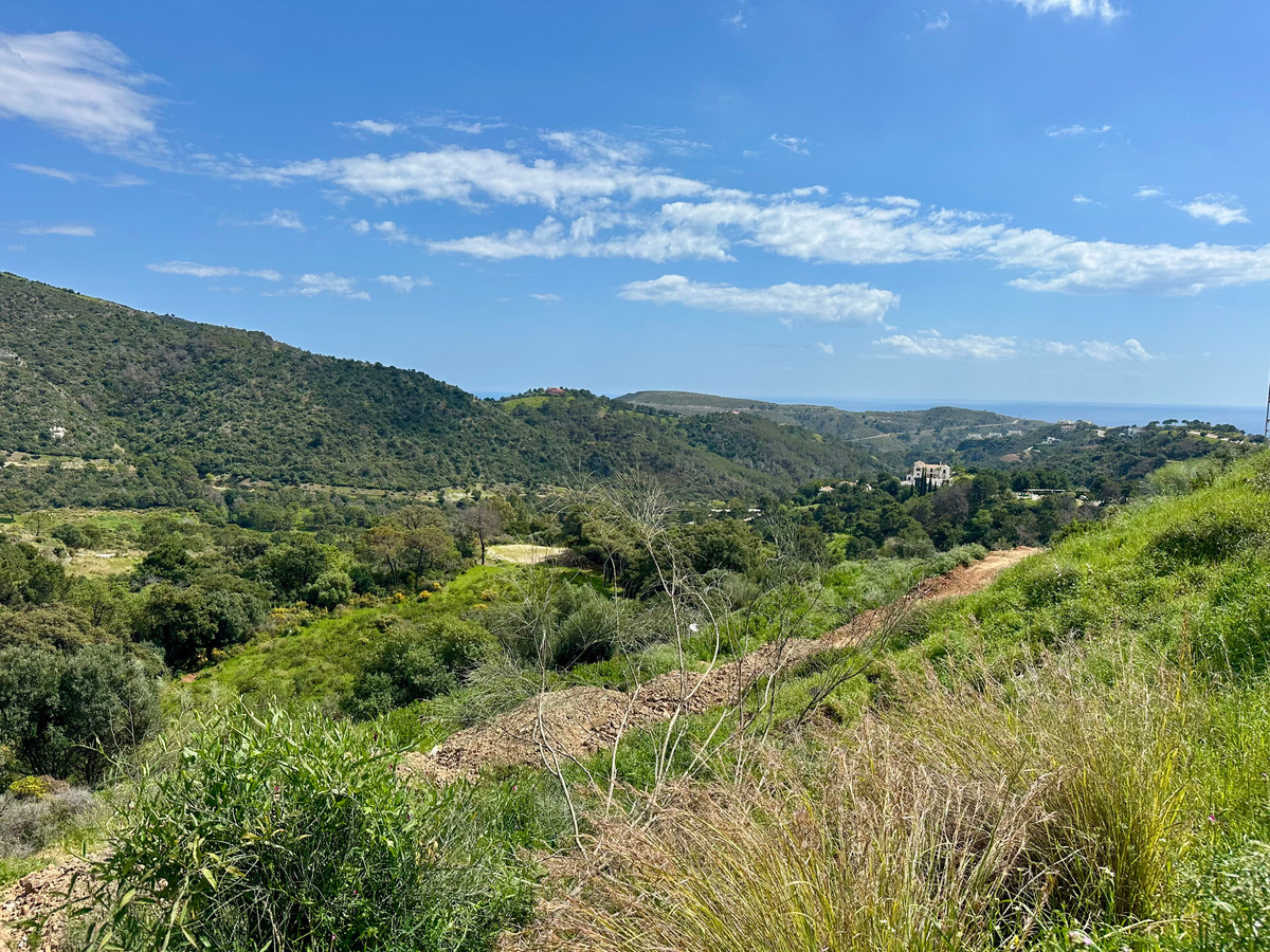 Plots for sale in Benahavís Costa Del Sol, Málaga, Spain