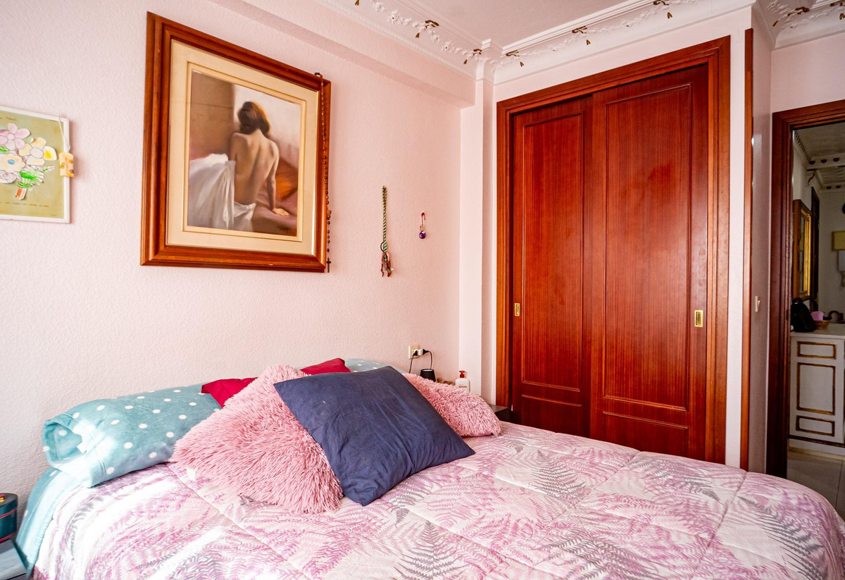Se vende Apartamento Planta Media de 2 dormitorios en Costa Blanca, Alicante, España