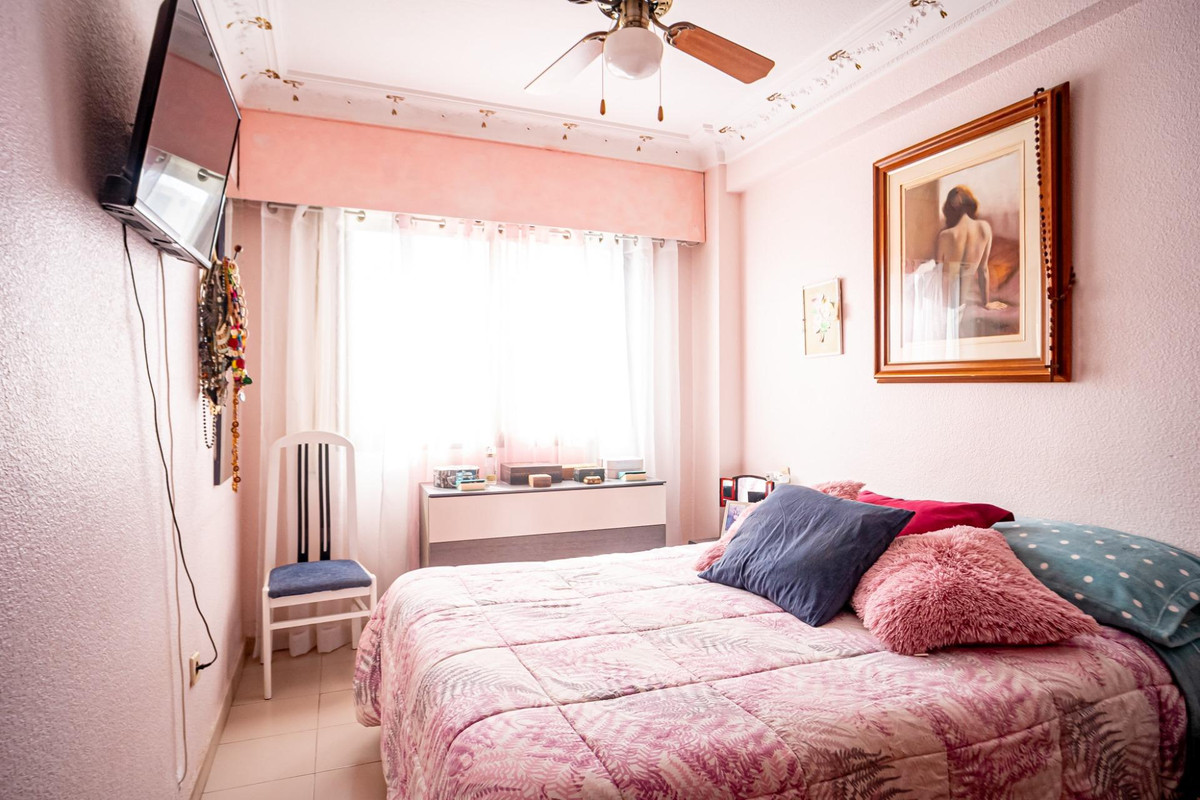Se vende Apartamento Planta Media de 2 dormitorios en Costa Blanca, Alicante, España
