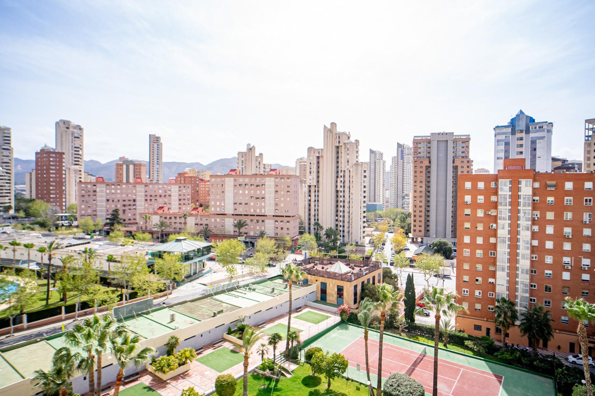 Se vende Apartamento Planta Media de 2 dormitorios en Costa Blanca, Alicante, España