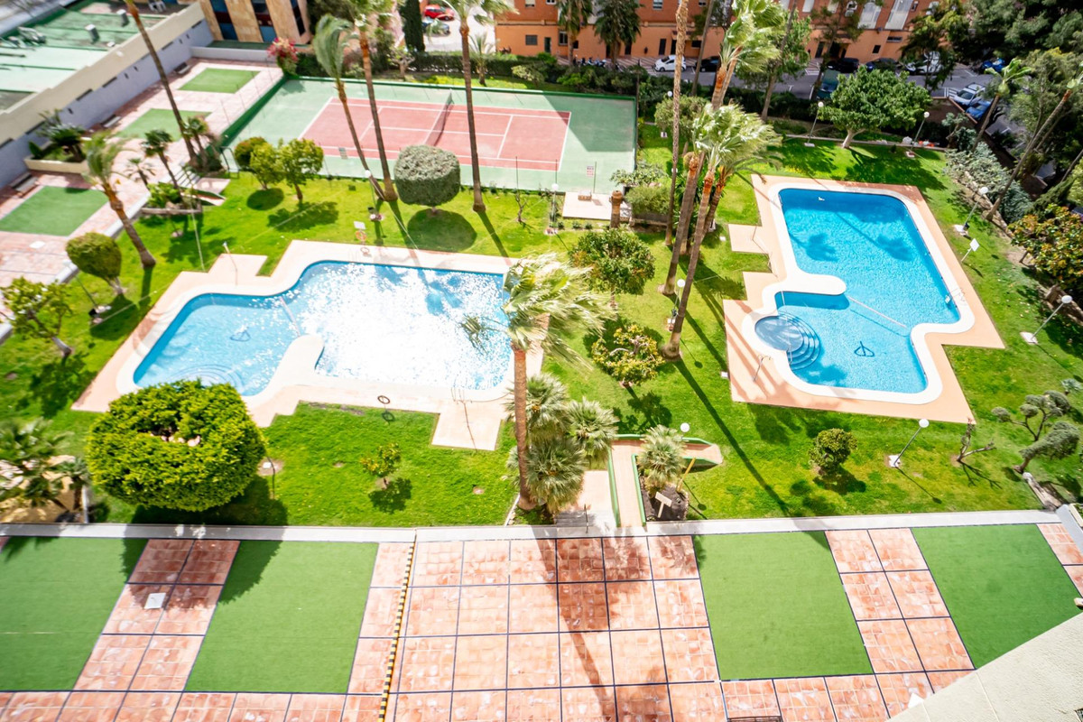 Se vende Apartamento Planta Media de 2 dormitorios en Costa Blanca, Alicante, España