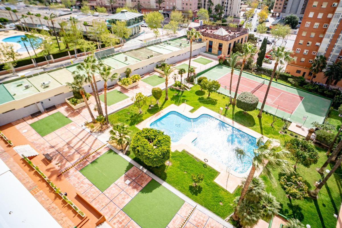 Se vende Apartamento Planta Media de 2 dormitorios en Costa Blanca, Alicante, España