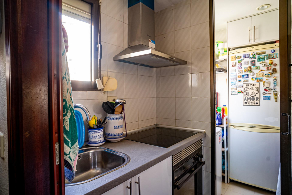 Se vende Apartamento Planta Media de 2 dormitorios en Costa Blanca, Alicante, España