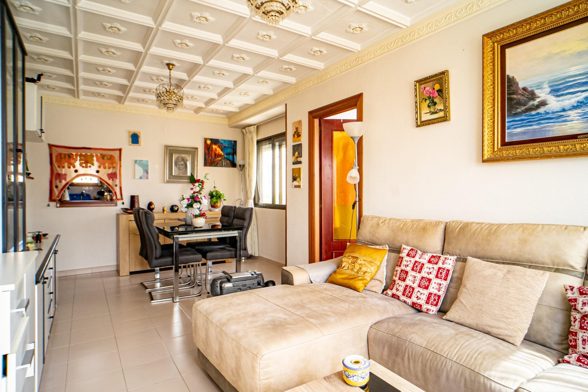 Se vende Apartamento Planta Media de 2 dormitorios en Costa Blanca, Alicante, España