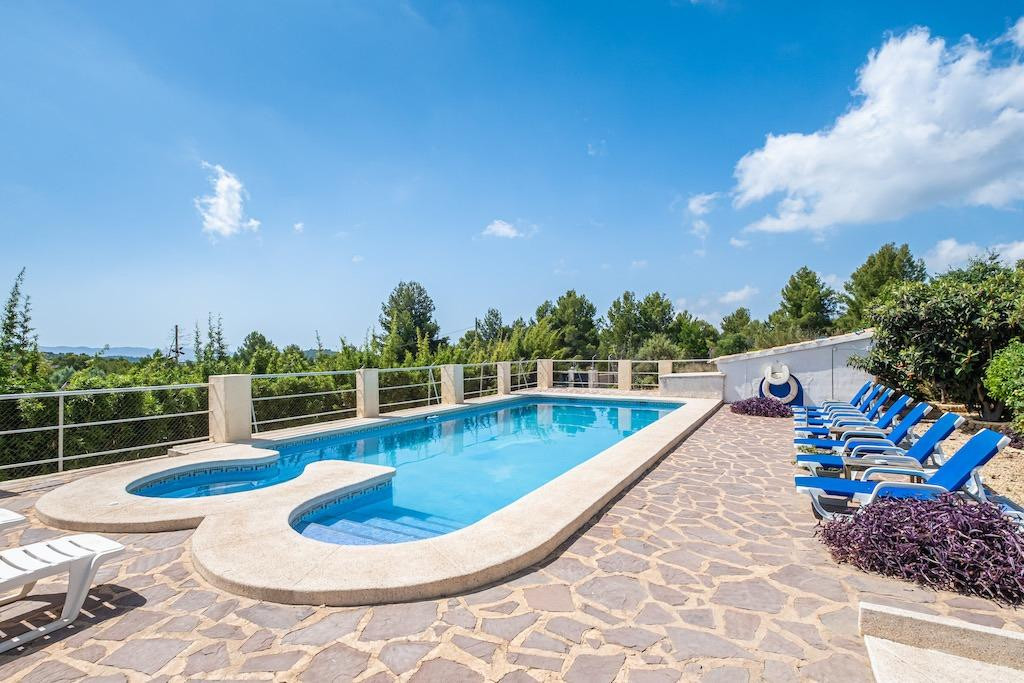 6 Bed Townhouse for sale in Polop Costa Blanca, Alicante, Spain