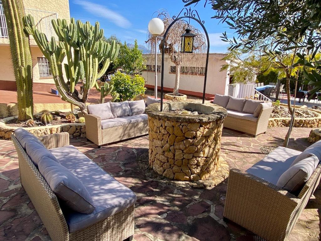 6 Bed Townhouse for sale in Polop Costa Blanca, Alicante, Spain