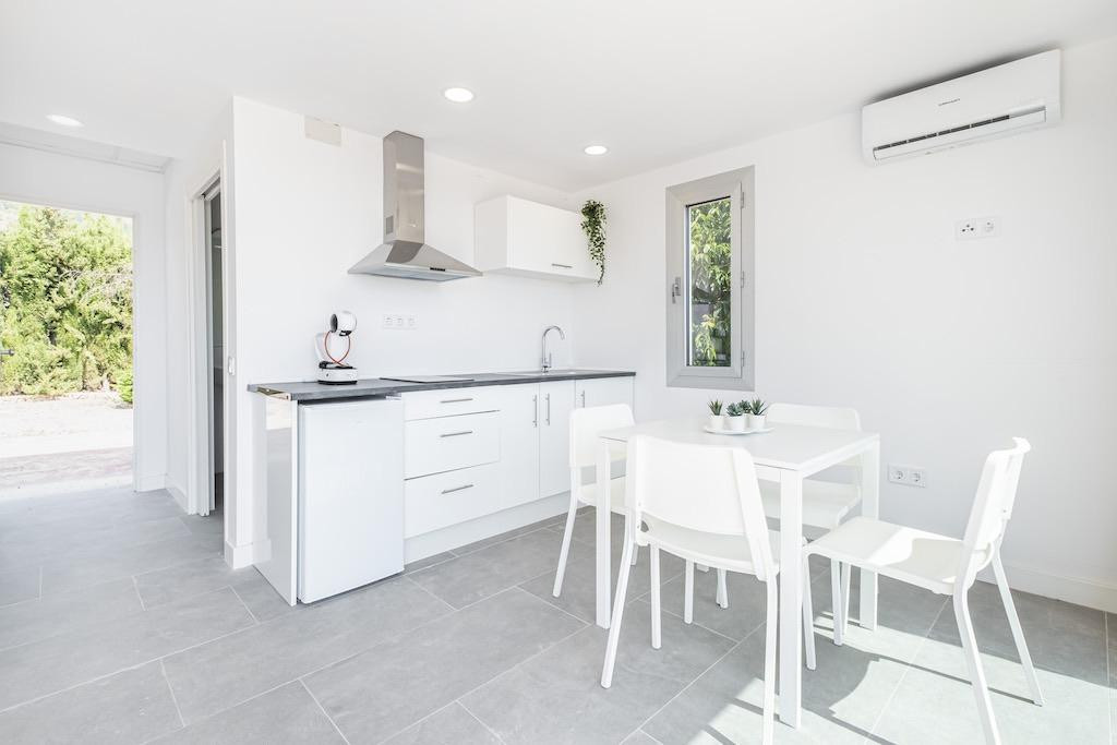 6 Bed Townhouse for sale in Polop Costa Blanca, Alicante, Spain
