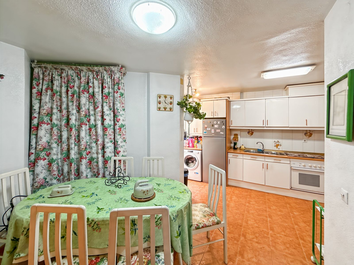 Se vende Apartamento Planta Media de 3 dormitorios en Málaga Ciudad, Málaga, España