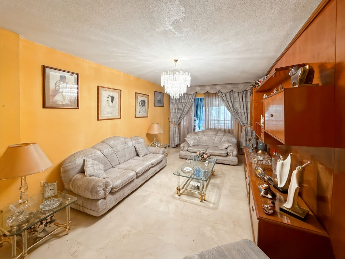 Se vende Apartamento Planta Media de 3 dormitorios en Málaga Ciudad, Málaga, España