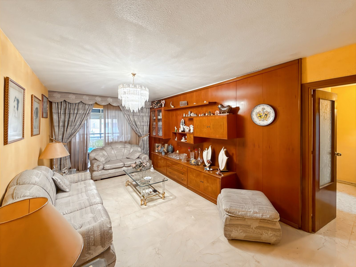 Se vende Apartamento Planta Media de 3 dormitorios en Málaga Ciudad, Málaga, España