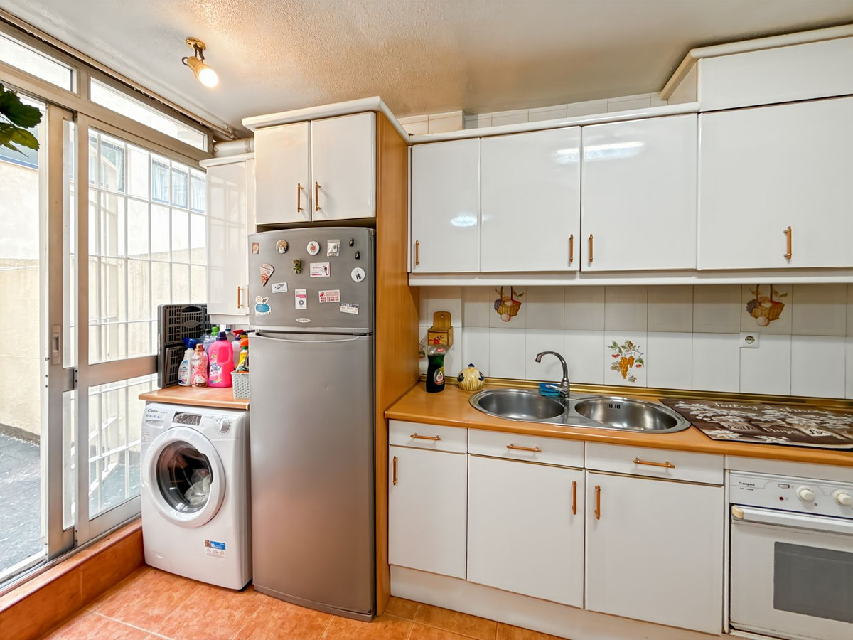 Se vende Apartamento Planta Media de 3 dormitorios en Málaga Ciudad, Málaga, España