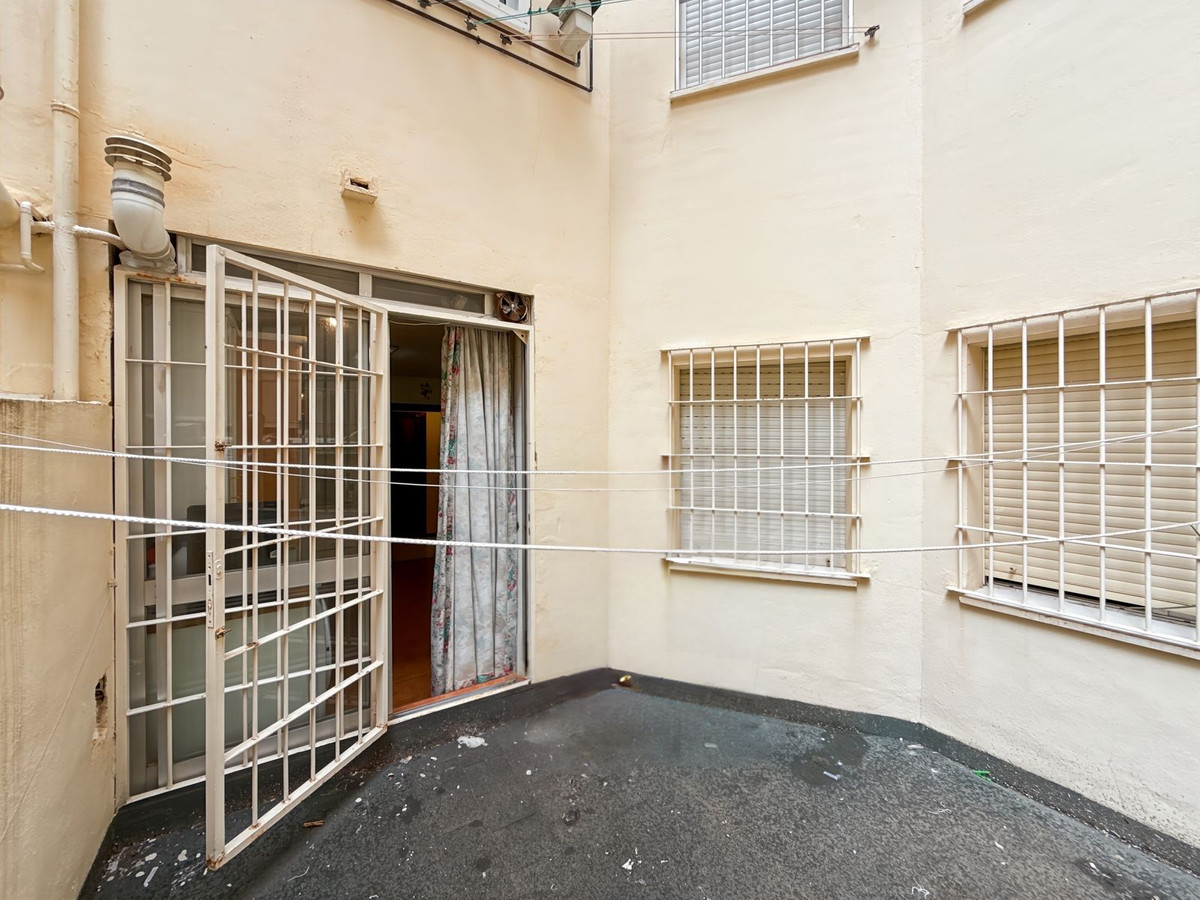 Se vende Apartamento Planta Media de 3 dormitorios en Málaga Ciudad, Málaga, España