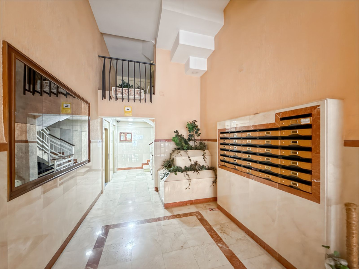 Se vende Apartamento Planta Media de 3 dormitorios en Málaga Ciudad, Málaga, España