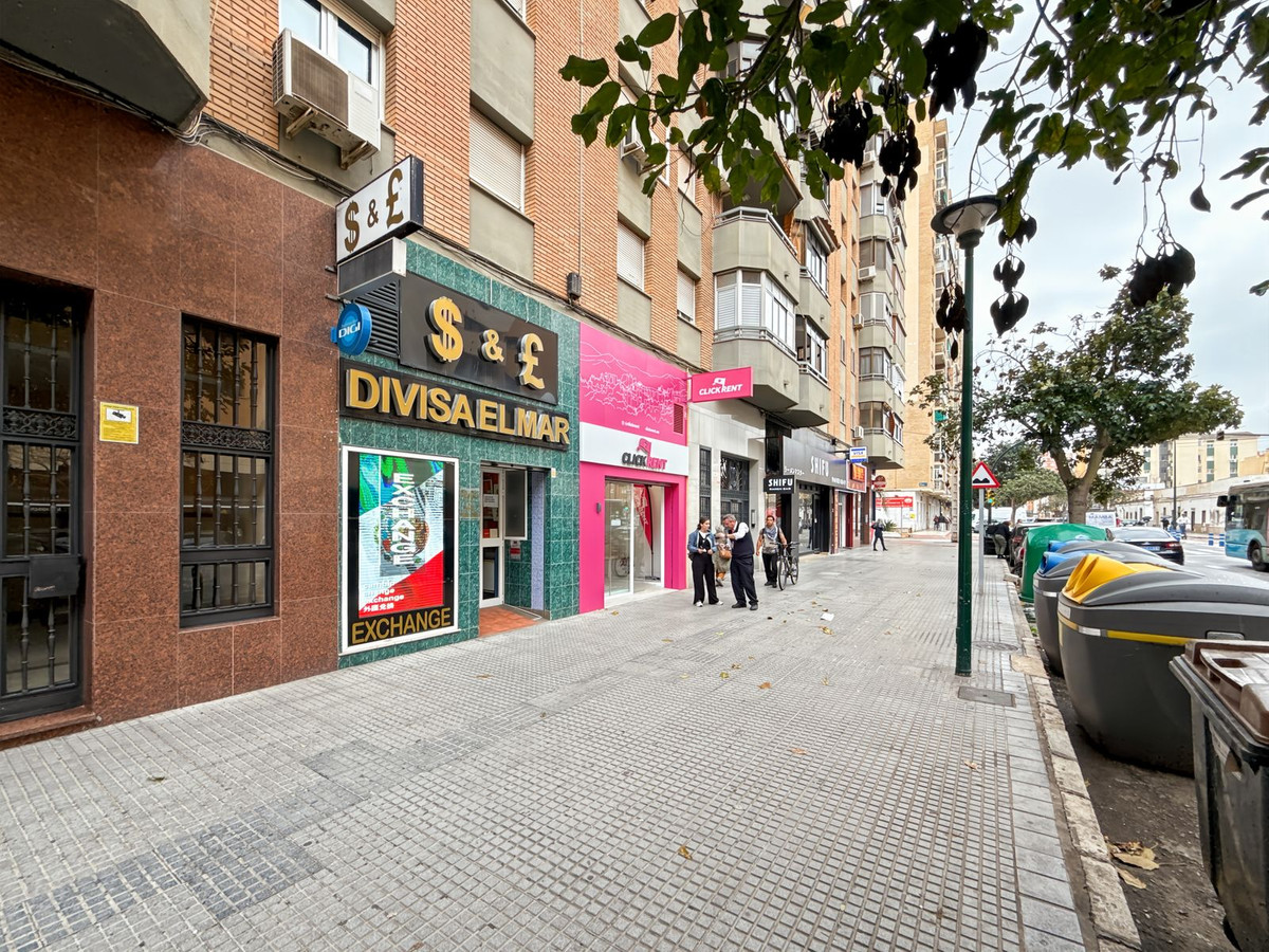 Se vende Apartamento Planta Media de 3 dormitorios en Málaga Ciudad, Málaga, España