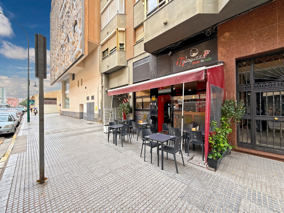 Se vende Apartamento Planta Media de 3 dormitorios en Málaga Ciudad, Málaga, España