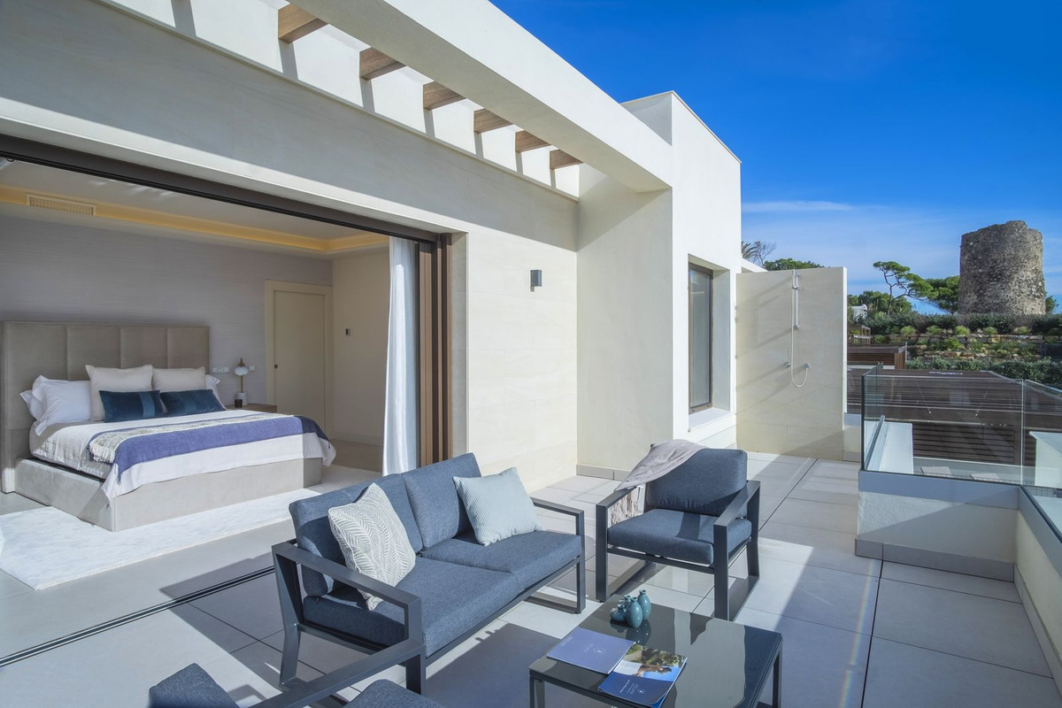 4 Bed Townhouse for sale in New Golden Mile Costa Del Sol, Málaga, Spain