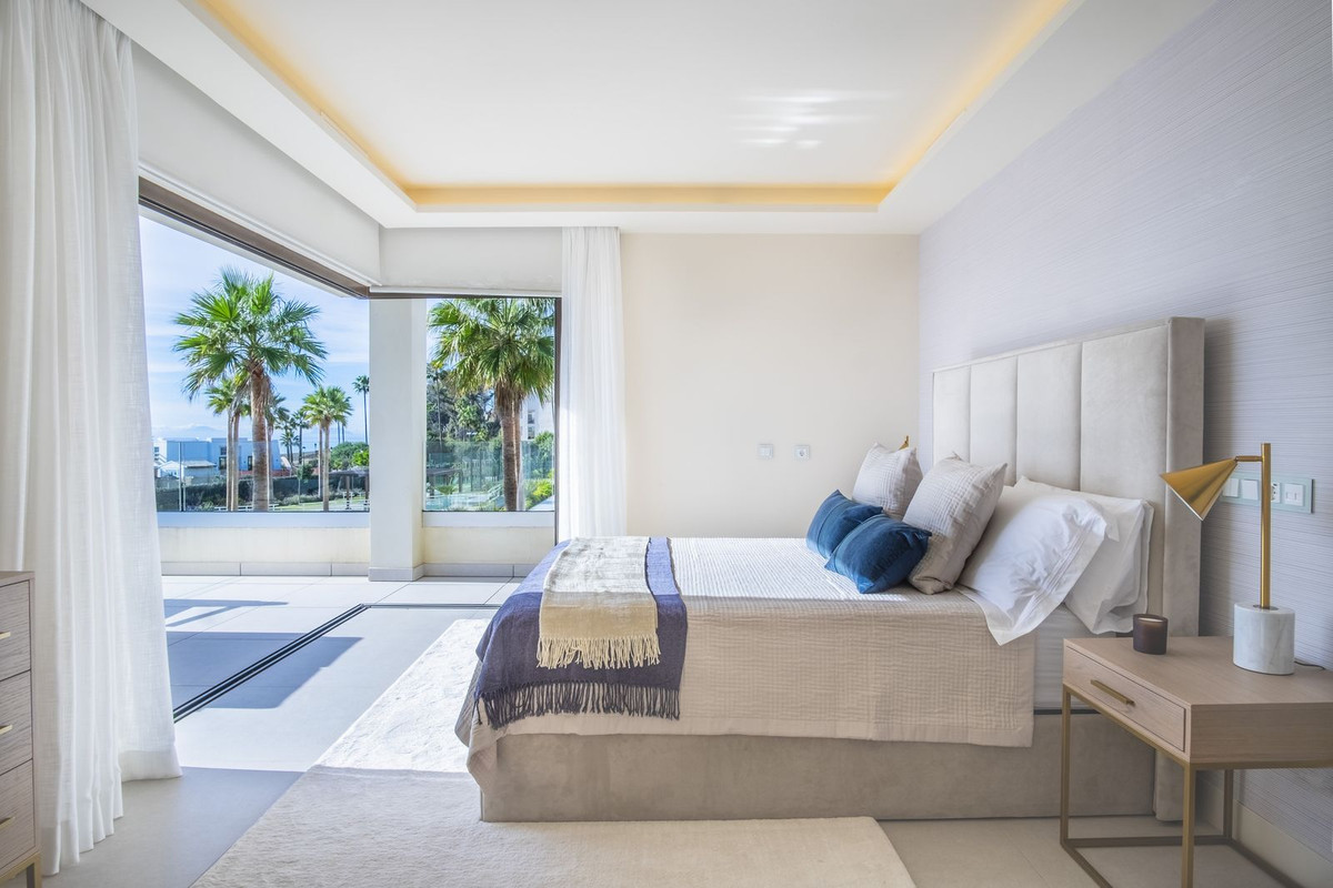 4 Bed Townhouse for sale in New Golden Mile Costa Del Sol, Málaga, Spain