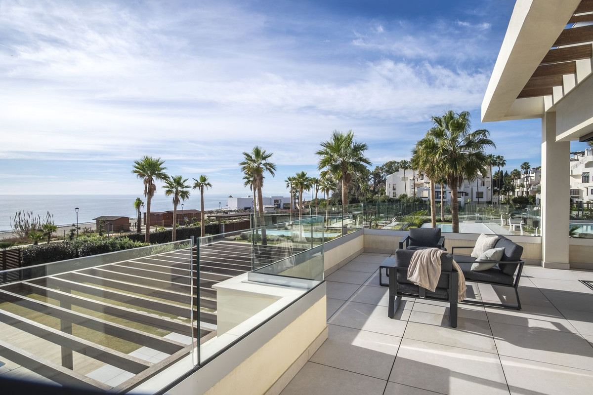 4 Bed Townhouse for sale in New Golden Mile Costa Del Sol, Málaga, Spain