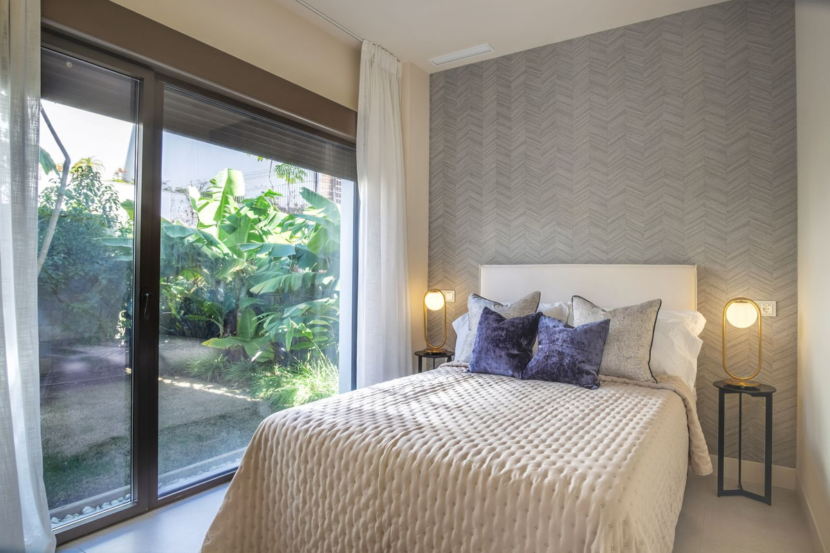 4 Bed Townhouse for sale in New Golden Mile Costa Del Sol, Málaga, Spain