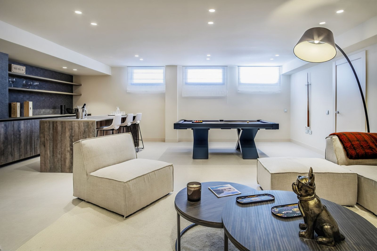 4 Bed Townhouse for sale in New Golden Mile Costa Del Sol, Málaga, Spain