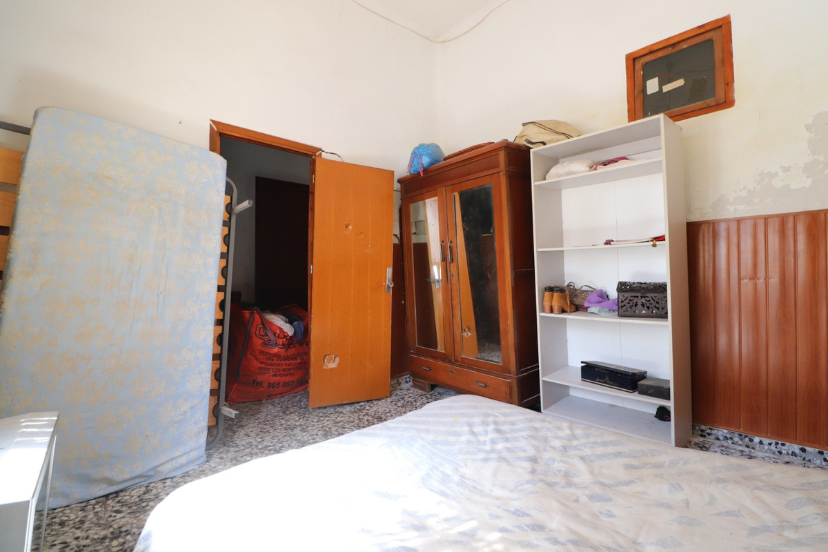 Se vende Villa - Chalet de 5 dormitorios en Costa Blanca, Alicante, España